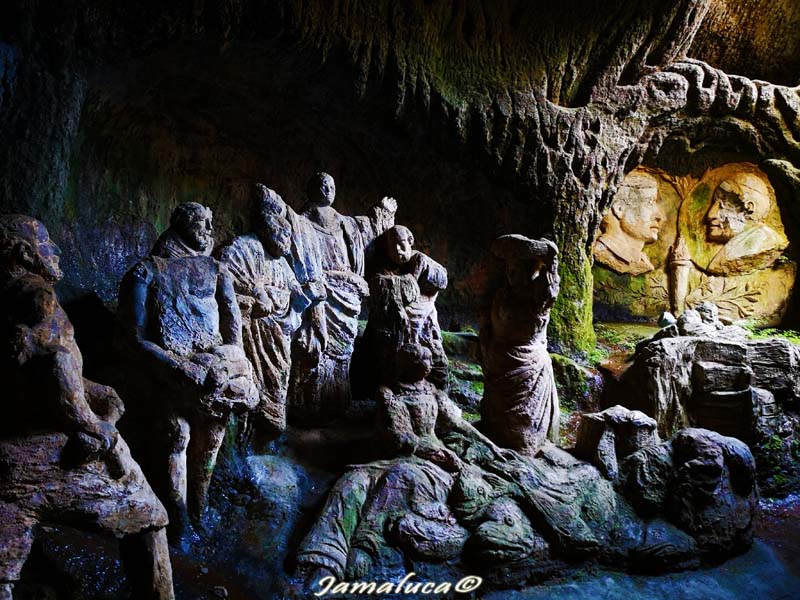 Chiesa di Piedigrotta - Parabola dei Pescatori e Medaglioni