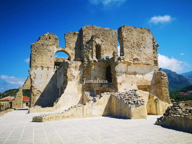 Castello della Valle Fiumefreddo