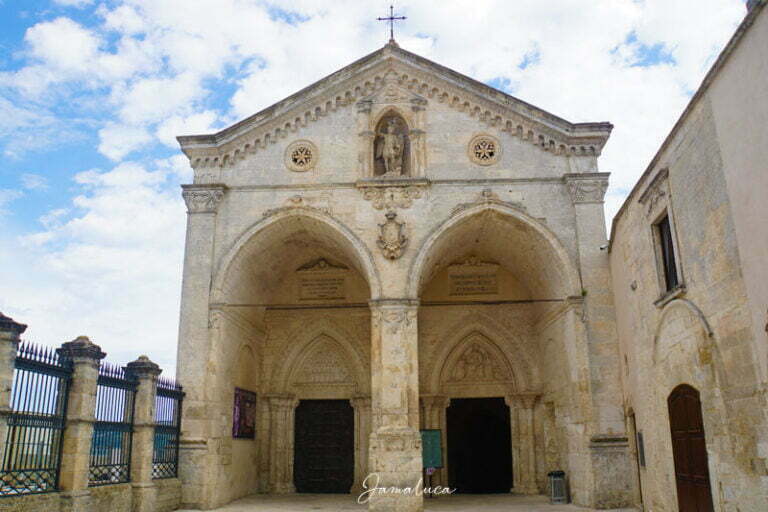 Il Santuario di San Michele Arcangelo: Celeste Basilica in Puglia