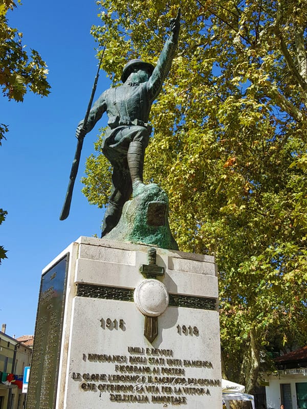 Dipignano monumento ai caduti